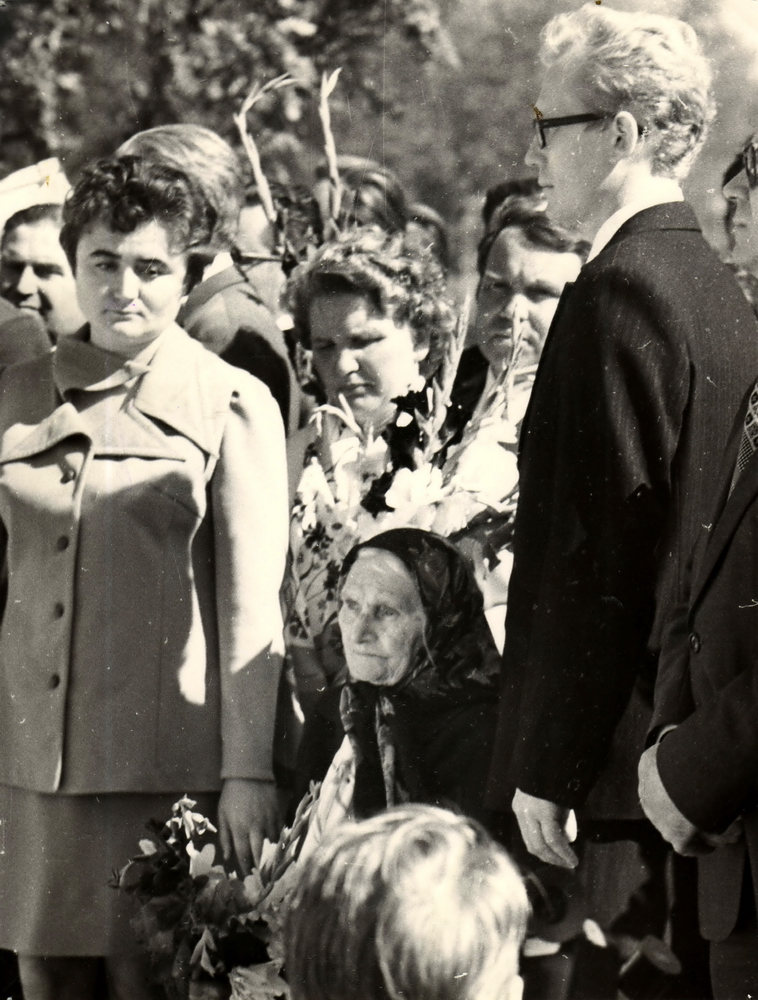 А.Ф. Куприянова на открытии монумента 20 августа 1975 года